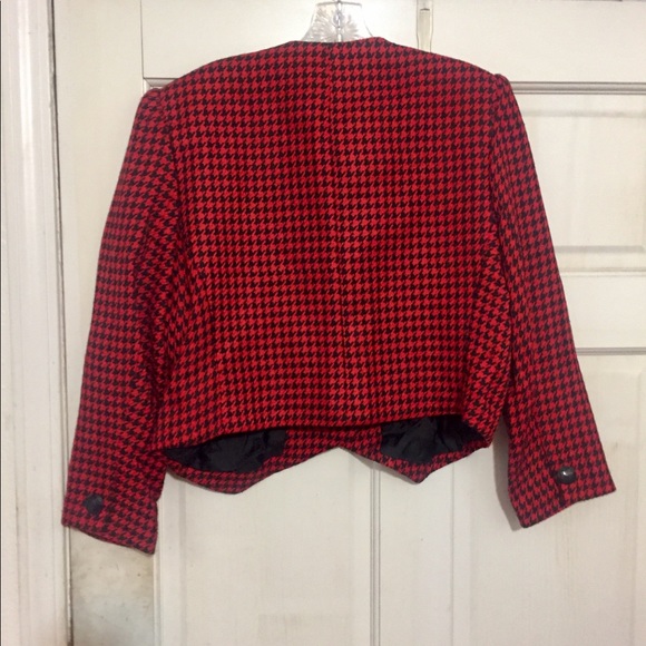 Cute double-breasted short houndstooth jacket. - Picture 2 of 3